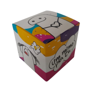 CAIXA P/ CANECA ESTAMPADA UM MIMO PRA TU